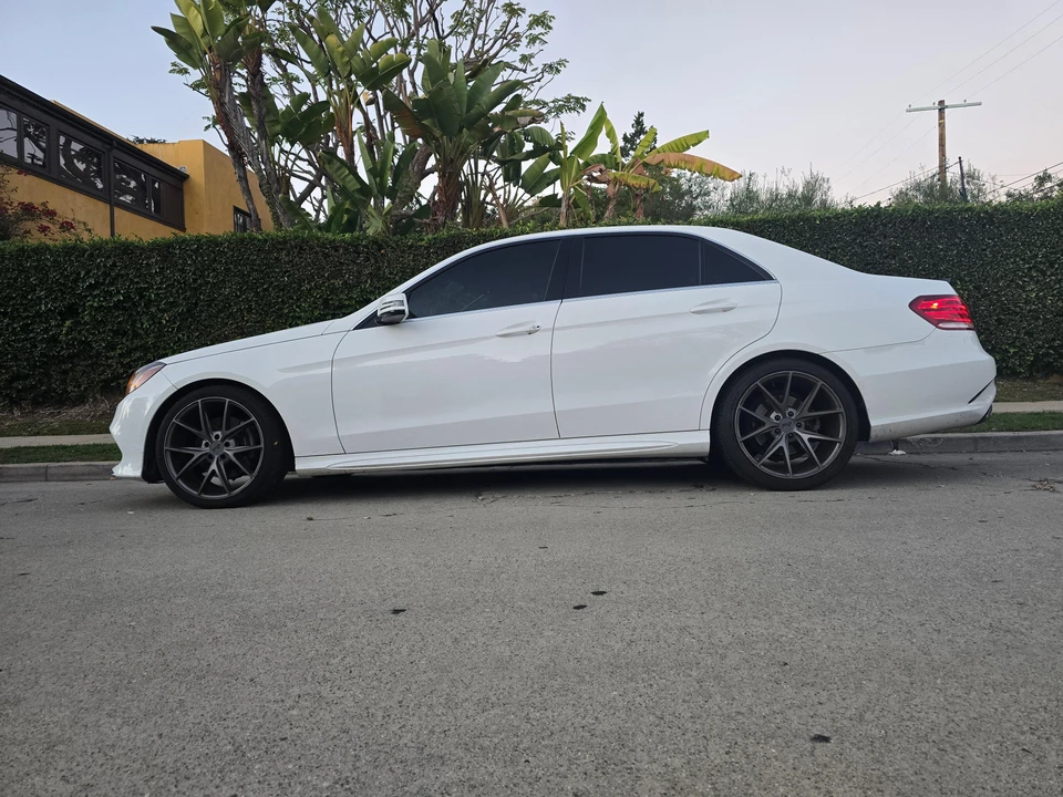2014 Mercedes-Benz W212 E-Class - Image 8 of 31