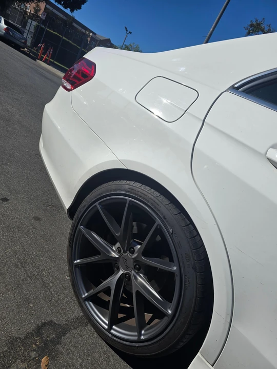 2014 Mercedes-Benz W212 E-Class - Image 27 of 31