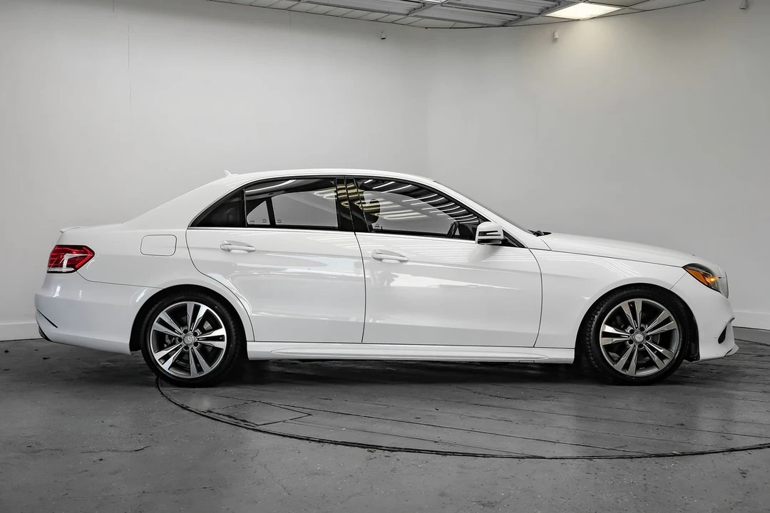 2014 Mercedes-Benz W212 E-Class - Image 9 of 21