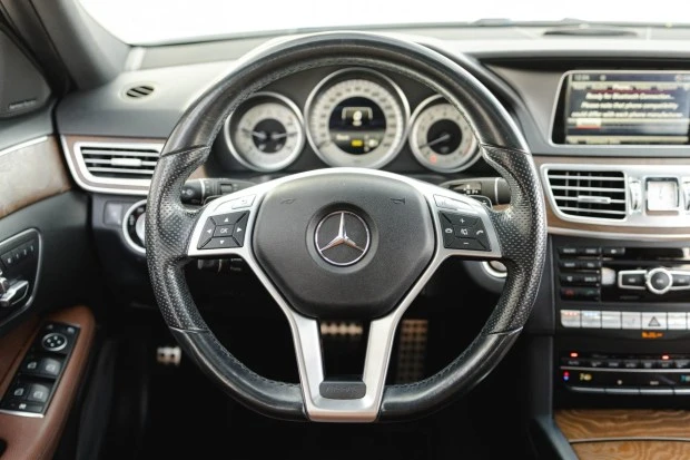 2014 Mercedes-Benz W212 E-Class - Image 5 of 7