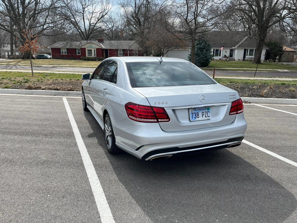 2014 Mercedes-Benz W212 E-Class - Image 11 of 31