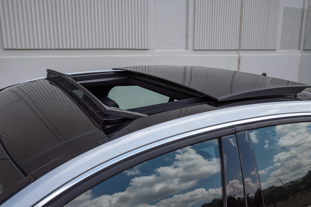 2014 Mercedes-Benz W212 E-Class - Image 27 of 31