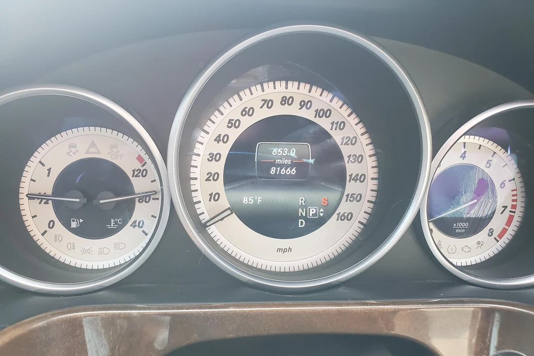 2014 Mercedes-Benz W212 E-Class - Image 29 of 31