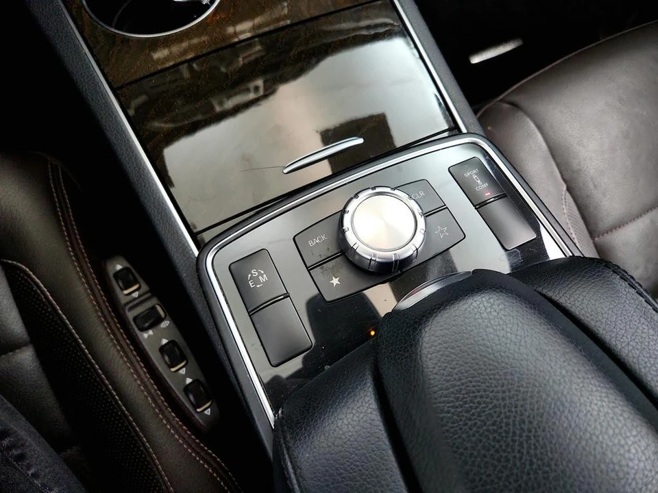 2014 Mercedes-Benz W212 E-Class - Image 19 of 21