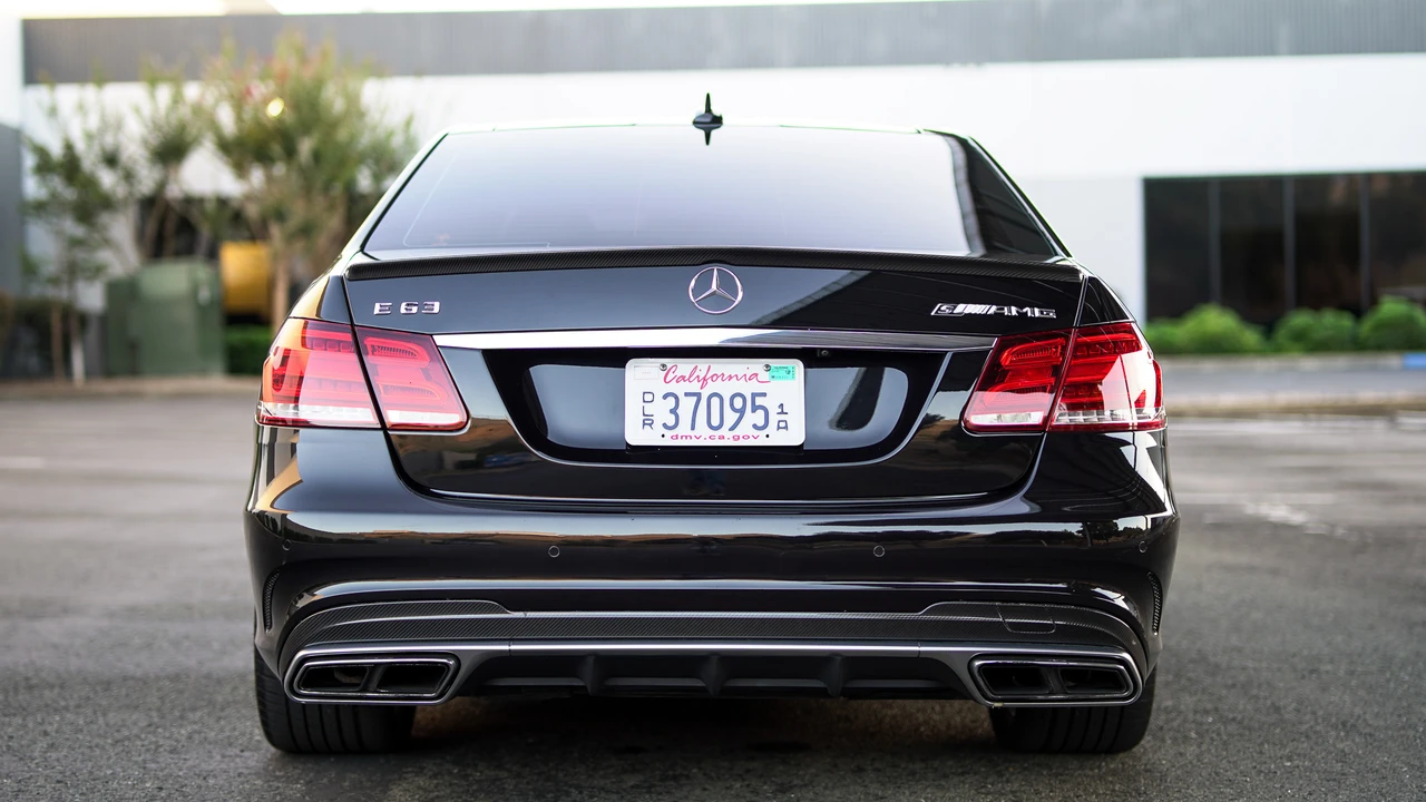 2014 Mercedes-Benz W212 E 63 AMG - Image 17 of 31