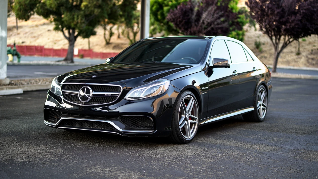 2014 Mercedes-Benz W212 E 63 AMG - Image 11 of 31