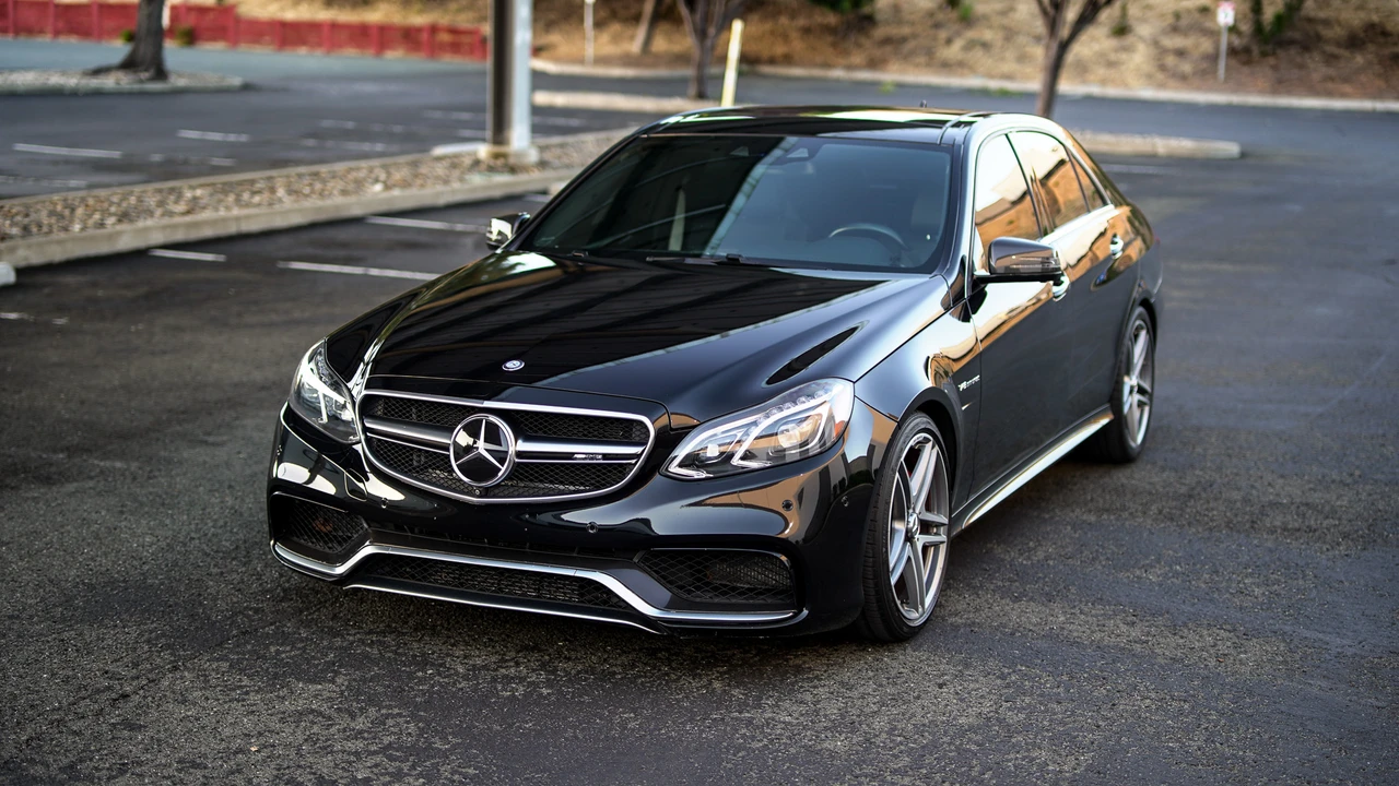 2014 Mercedes-Benz W212 E 63 AMG - Image 10 of 31
