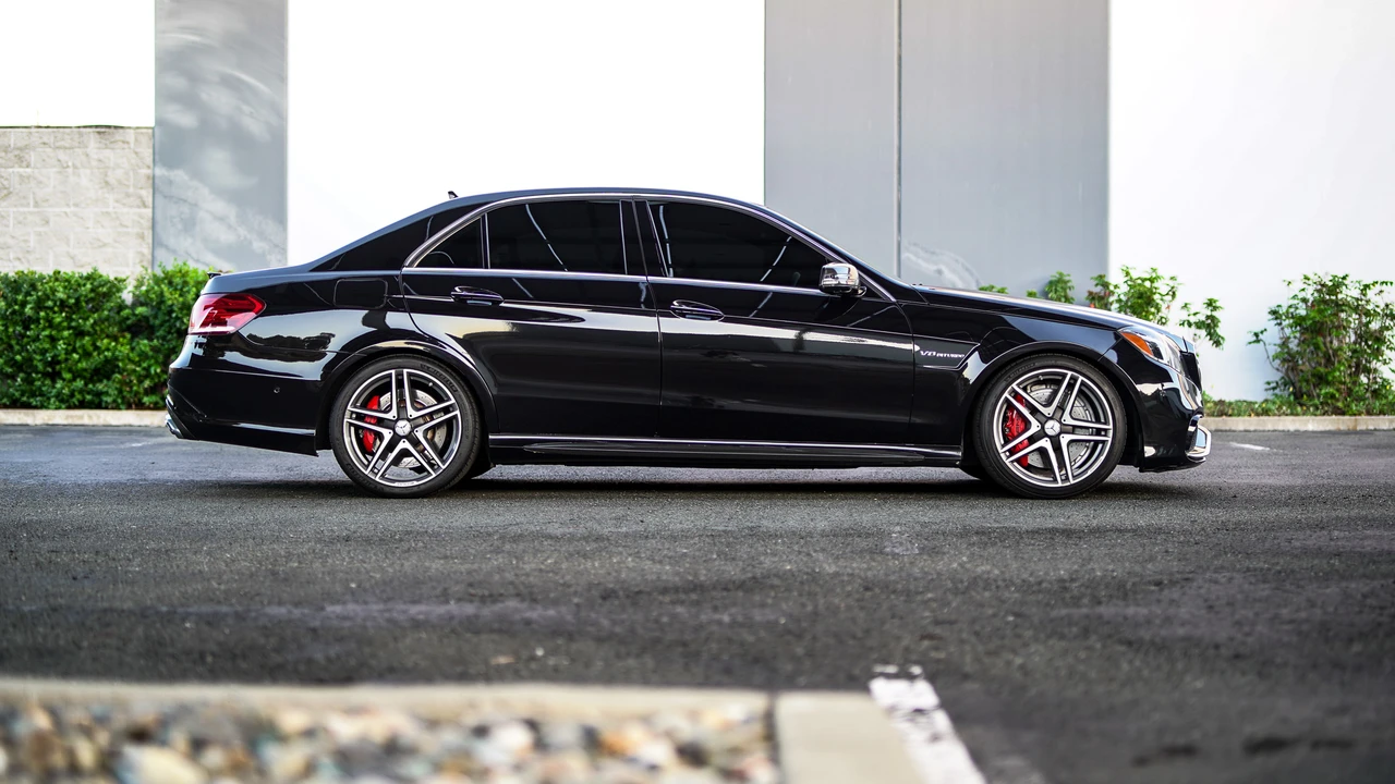 2014 Mercedes-Benz W212 E 63 AMG - Image 21 of 31