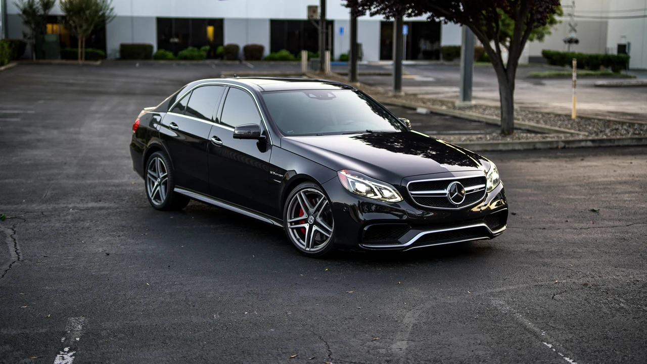 2014 Mercedes-Benz W212 E 63 AMG - Image 3 of 31