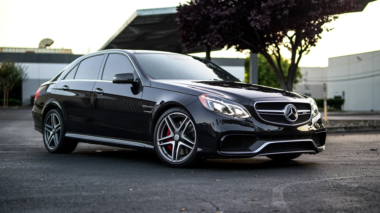 2014 Mercedes-Benz W212 E 63 AMG - Image 5 of 31