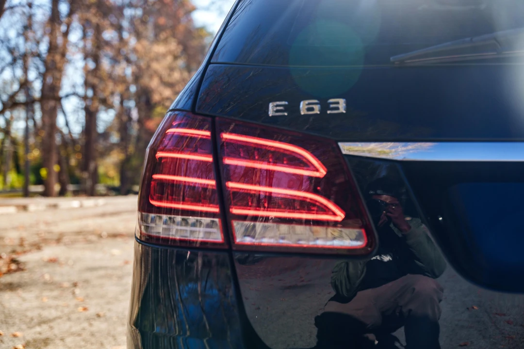 2014 Mercedes-Benz W212 E 63 AMG - Image 19 of 31