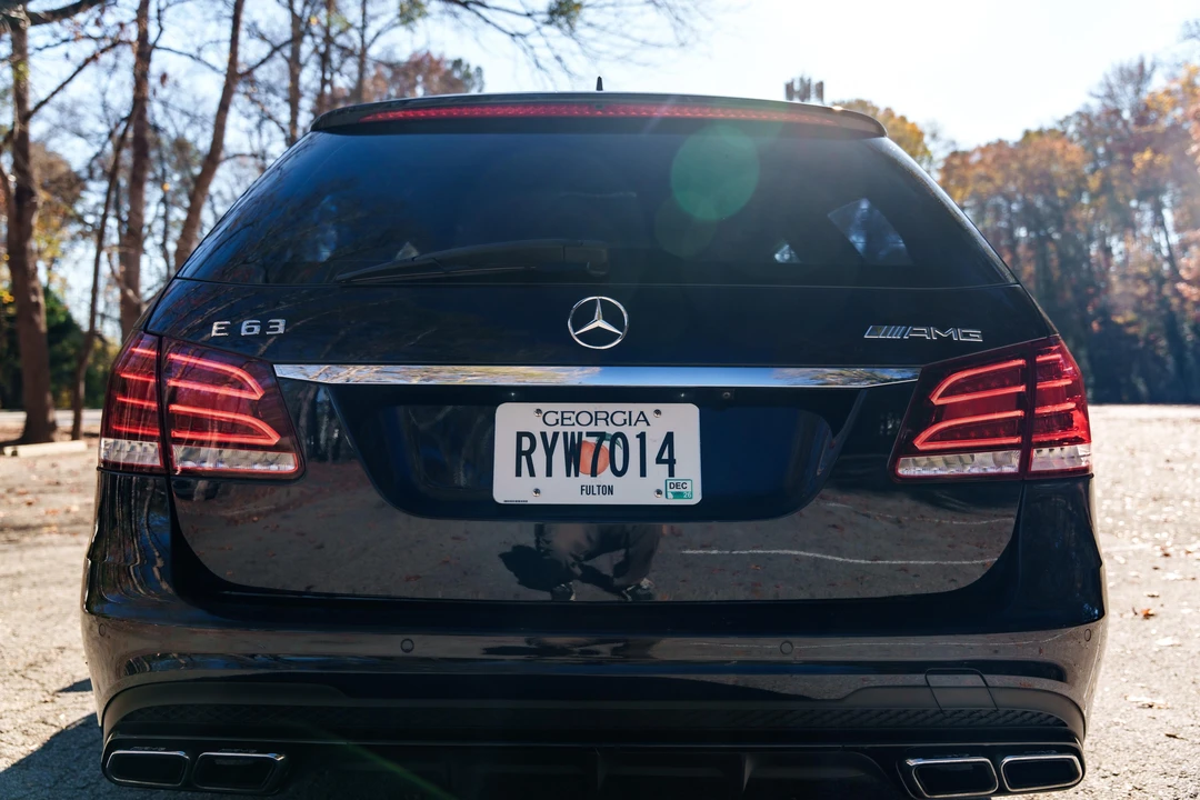 2014 Mercedes-Benz W212 E 63 AMG - Image 10 of 31