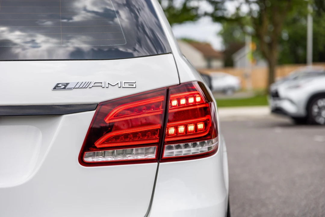 2014 Mercedes-Benz W212 E 63 AMG - Image 15 of 31
