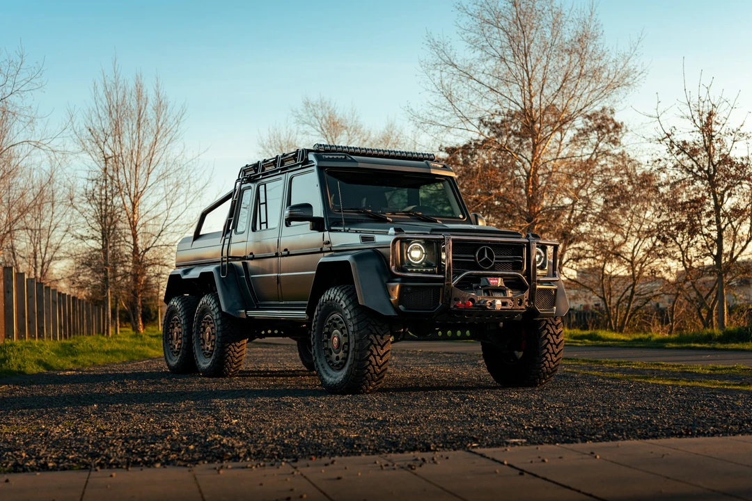 2014 Mercedes-Benz W463 G 36 & G 55 & G 63 & G 65 AMG 1st Gen - Image 2 of 31