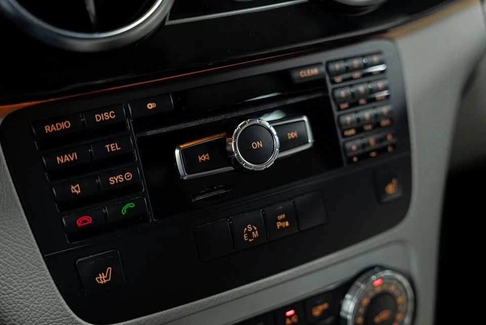2014 Mercedes-Benz GLK-Class - Image 14 of 20