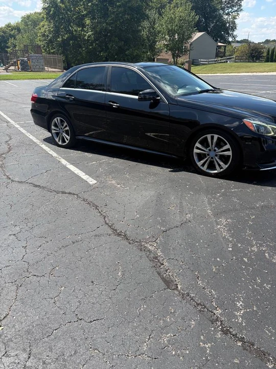 2014 Mercedes-Benz W212 E-Class - Image 2 of 18