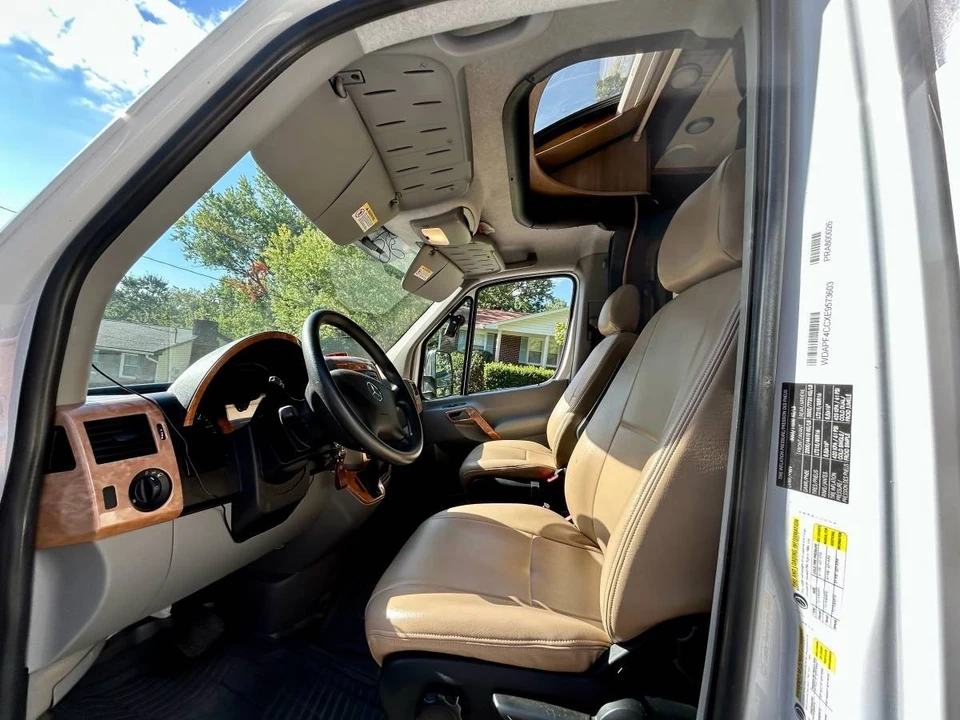 2014 Mercedes-Benz - Image 5 of 21