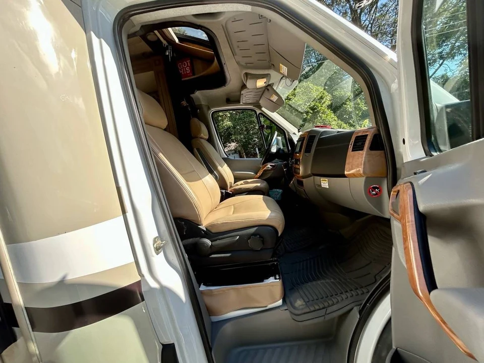 2014 Mercedes-Benz - Image 6 of 21