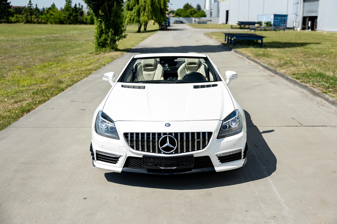 2014 Mercedes-Benz R172 SLK 55 AMG - Image 2 of 31