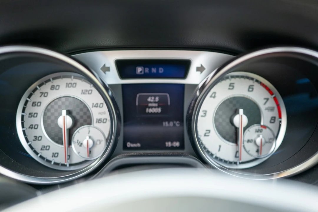 2014 Mercedes-Benz R231 SL-Class - Image 15 of 30