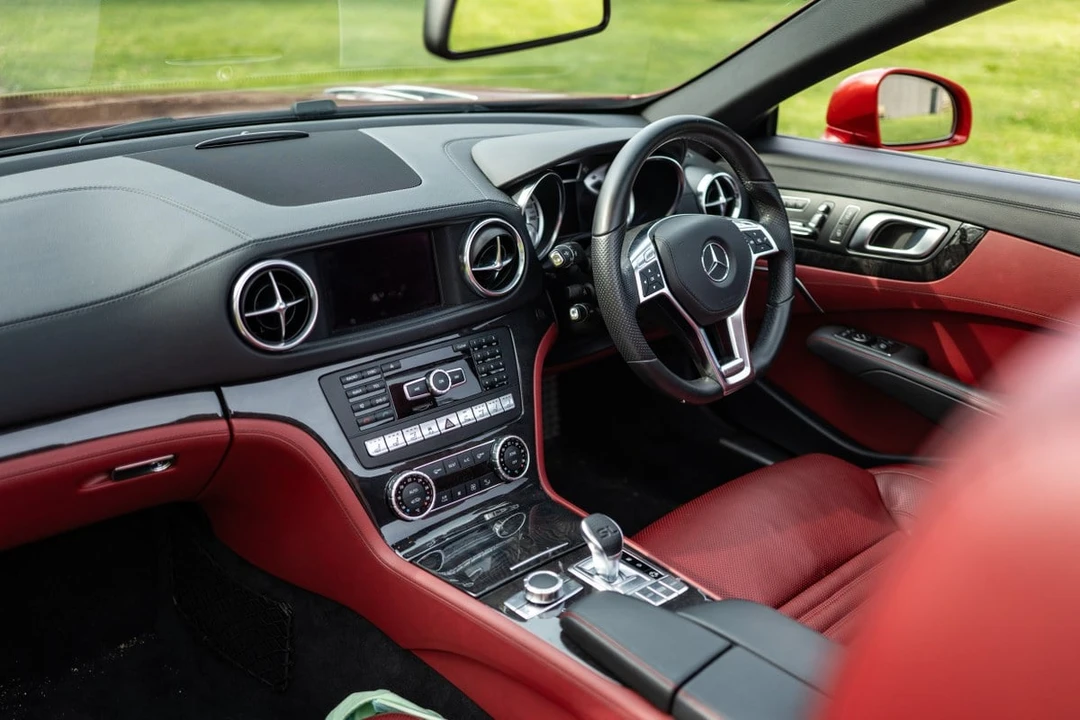2014 Mercedes-Benz R231 SL-Class - Image 10 of 30
