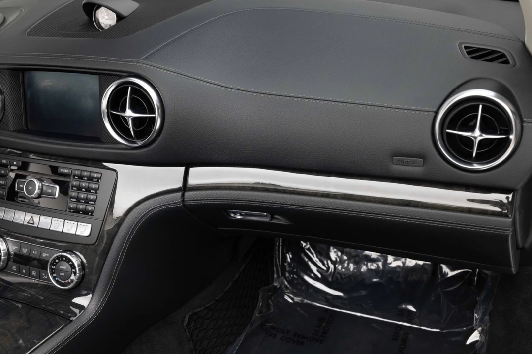 2014 Mercedes-Benz R231 SL-Class - Image 24 of 31
