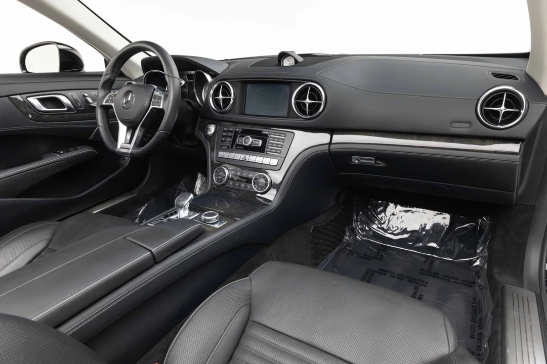 2014 Mercedes-Benz R231 SL-Class - Image 2 of 31