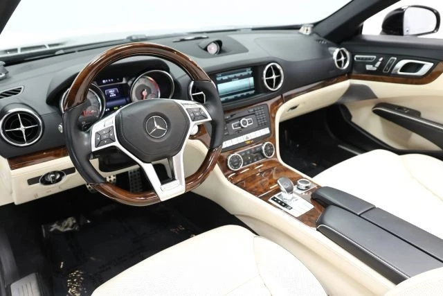 2014 Mercedes-Benz R231 SL-Class - Image 2 of 31