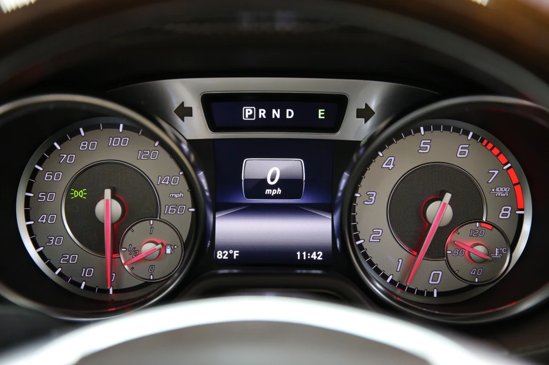 2014 Mercedes-Benz R231 SL-Class - Image 27 of 31