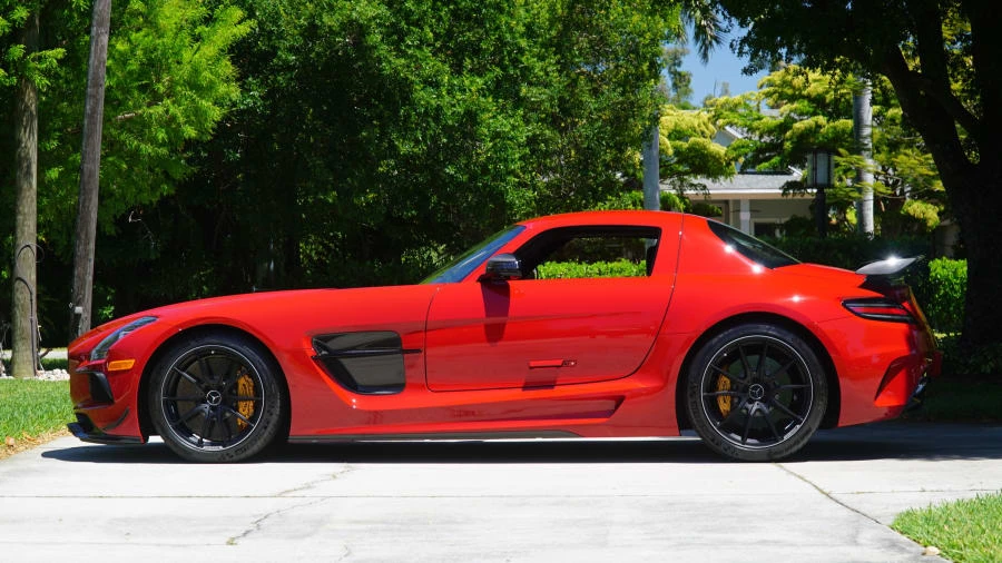 2014 Mercedes-Benz SLS AMG Black Series - Image 2 of 31