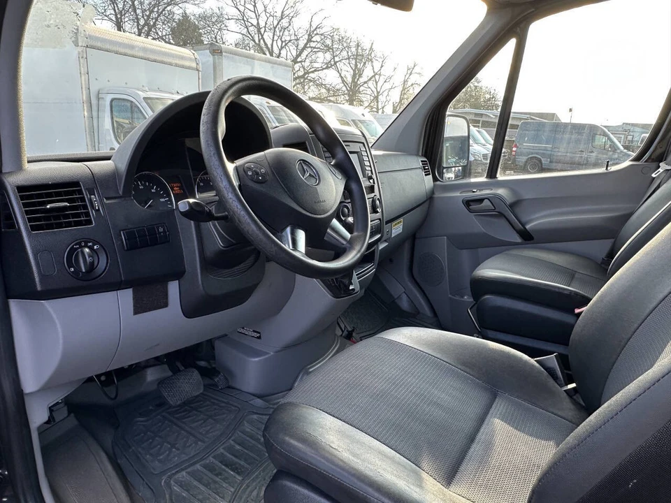 2014 Mercedes-Benz NCV3 Sprinter - Image 2 of 15