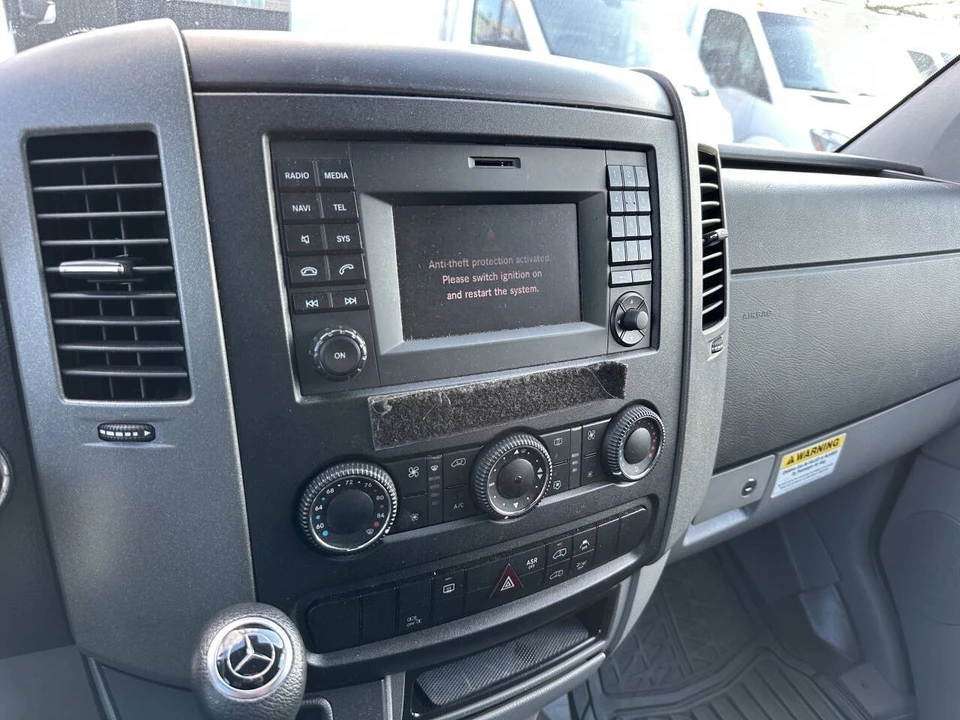 2014 Mercedes-Benz NCV3 Sprinter - Image 14 of 15
