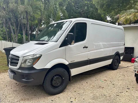 2014 Mercedes-Benz Sprinter 2500 Cargo Standard w/144" WB Van 3D