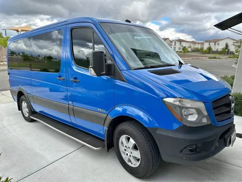 2014 Mercedes-Benz Sprinter 2500 Crew Standard Roof w/144" WB Van 3D
