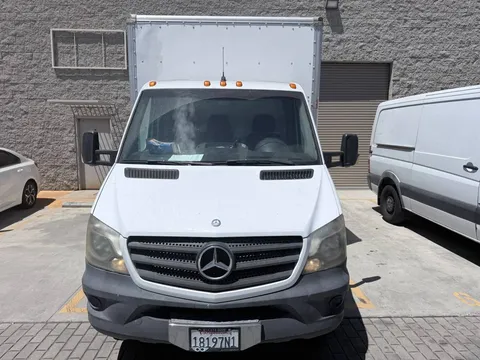 2014 Mercedes-Benz Sprinter 3500 Box Truck