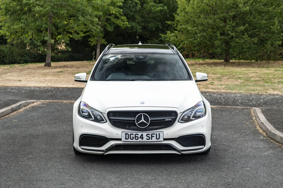 2014 Mercedes-Benz W212 E 63 AMG - Image 10 of 31