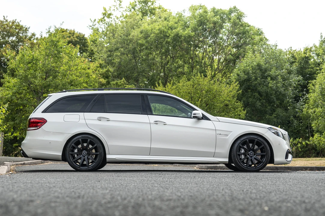 2014 Mercedes-Benz W212 E 63 AMG - Image 24 of 31