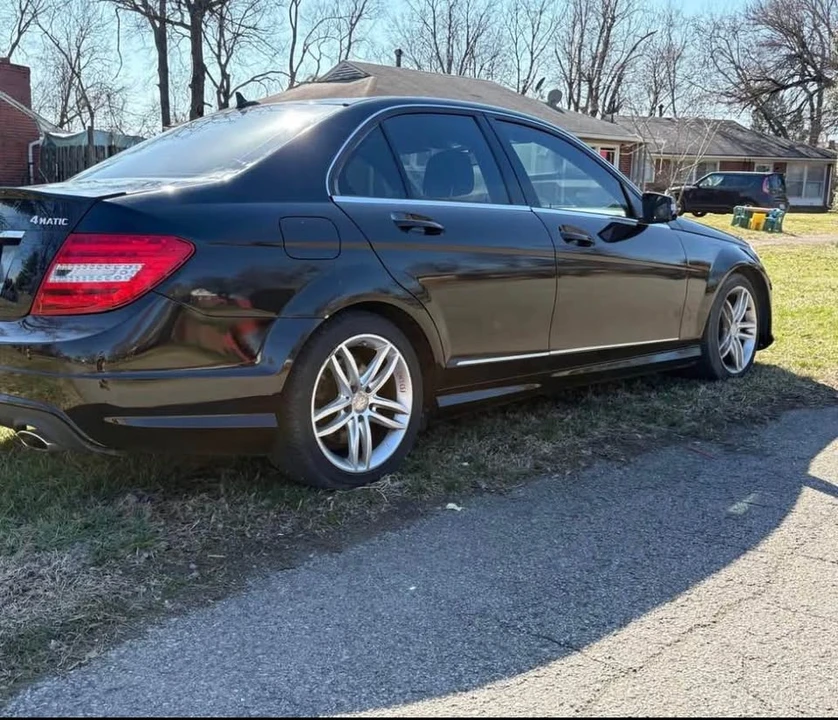 2014 Mercedes-Benz W204 C-Class - Image 2 of 5