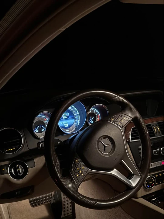 2014 Mercedes-Benz W204 C-Class - Image 17 of 20
