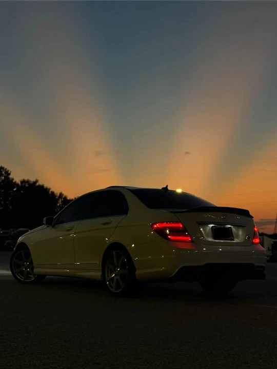 2014 Mercedes-Benz W204 C-Class - Image 2 of 20