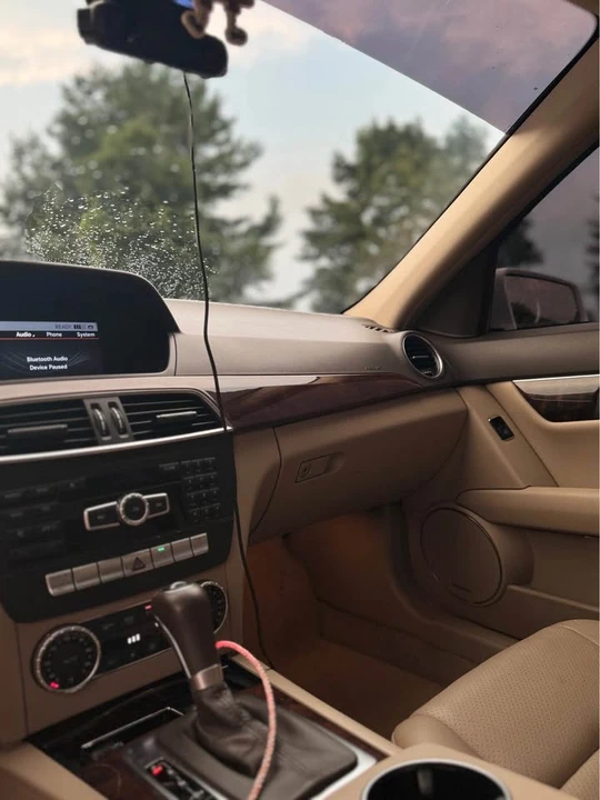 2014 Mercedes-Benz W204 C-Class - Image 10 of 20