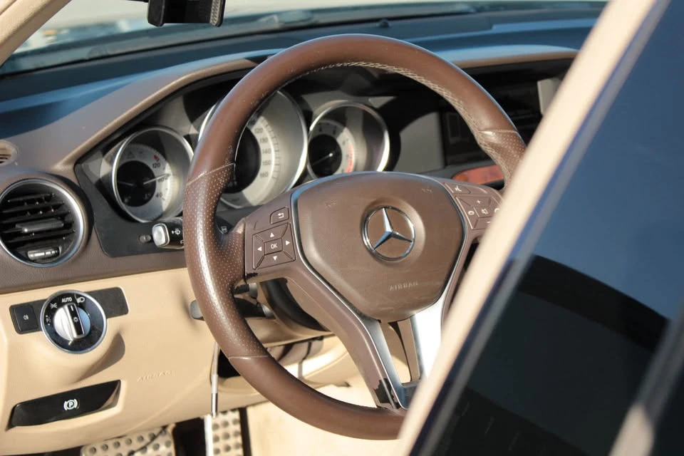 2014 Mercedes-Benz W204 C-Class - Image 4 of 12