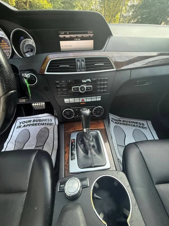 2014 Mercedes-Benz W204 C-Class - Image 12 of 16