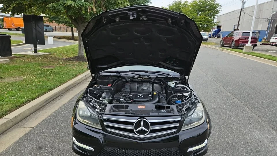 2014 Mercedes-Benz W204 C-Class - Image 10 of 20