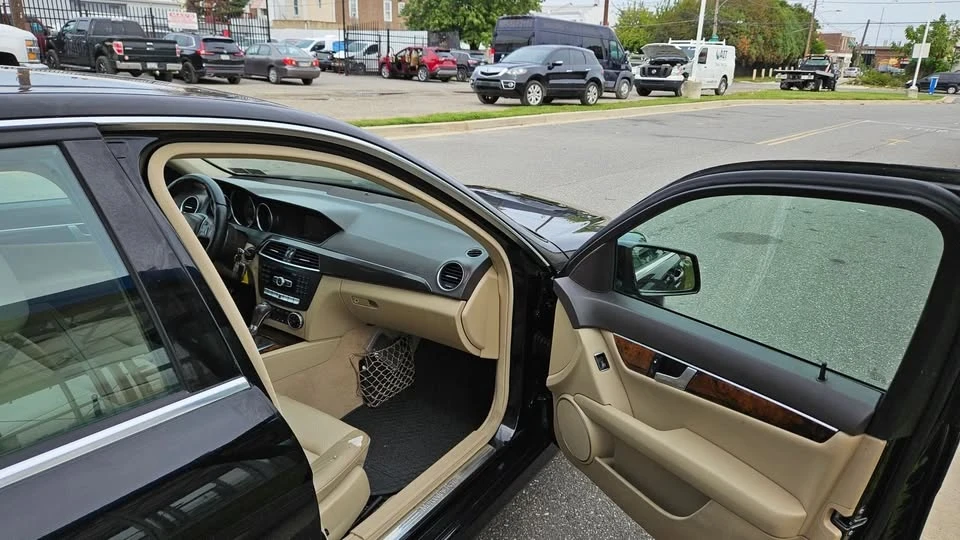 2014 Mercedes-Benz W204 C-Class - Image 18 of 20