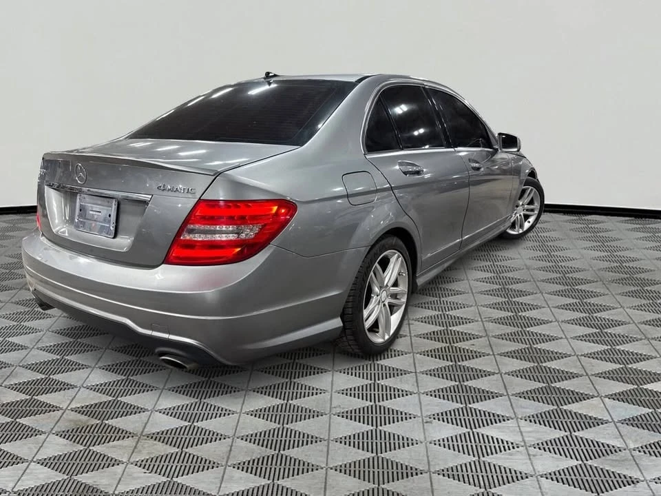 2014 Mercedes-Benz W204 C-Class - Image 10 of 18