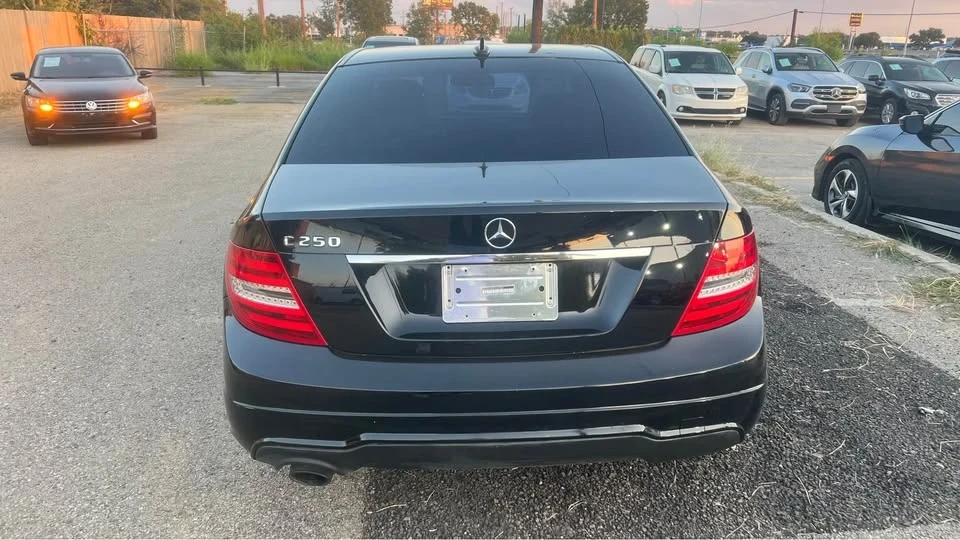 2014 Mercedes-Benz W204 C-Class - Image 5 of 9