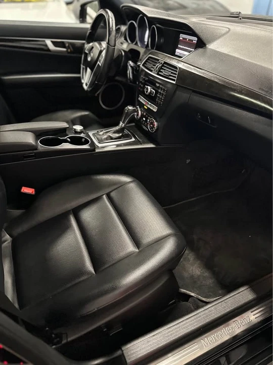 2014 Mercedes-Benz W204 C-Class - Image 14 of 20