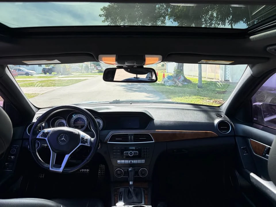 2014 Mercedes-Benz W204 C-Class - Image 7 of 10