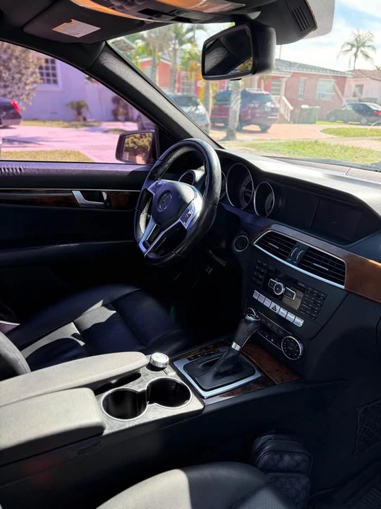 2014 Mercedes-Benz W204 C-Class - Image 8 of 10
